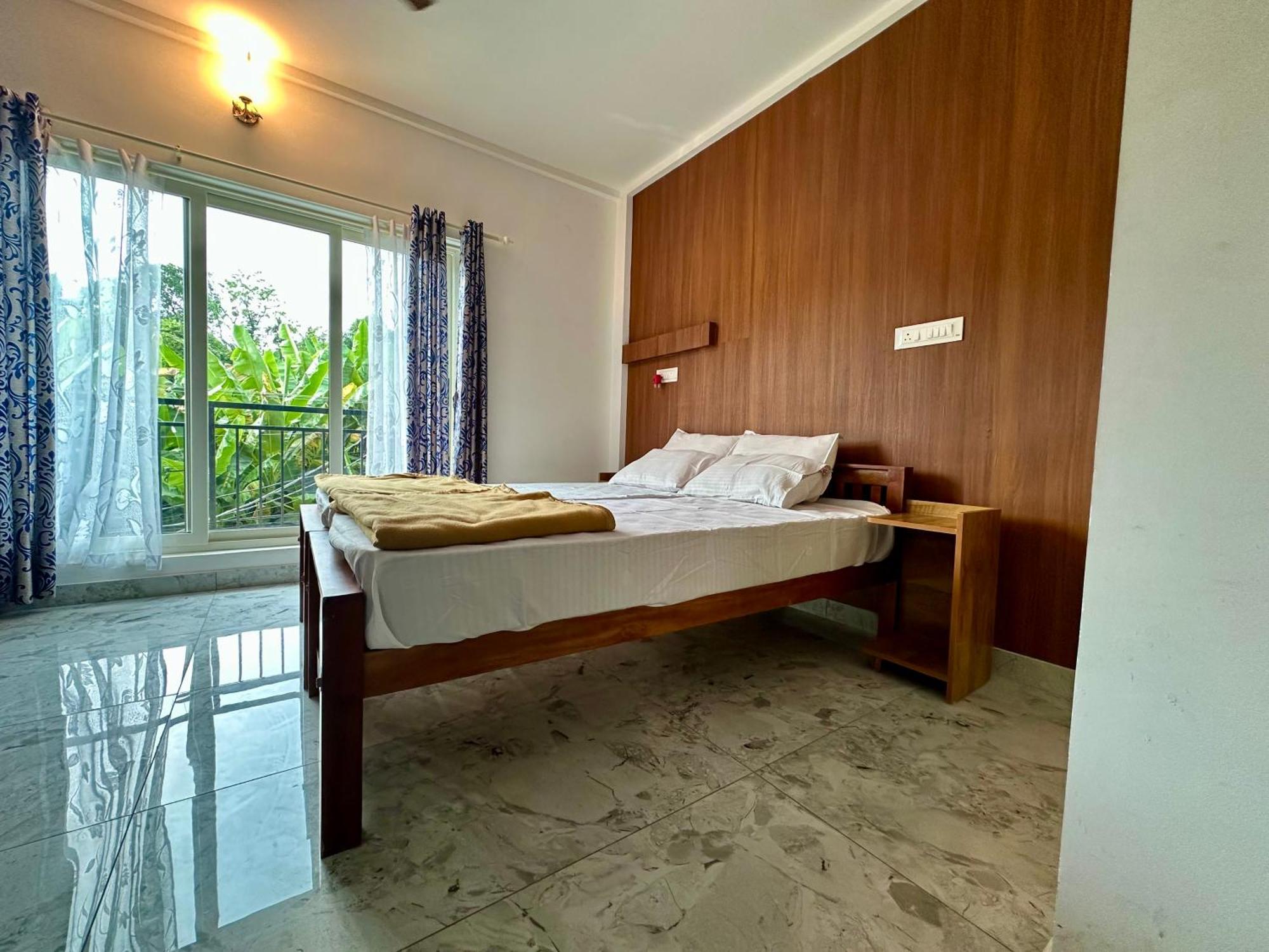 M M Residency Kochi Exterior foto