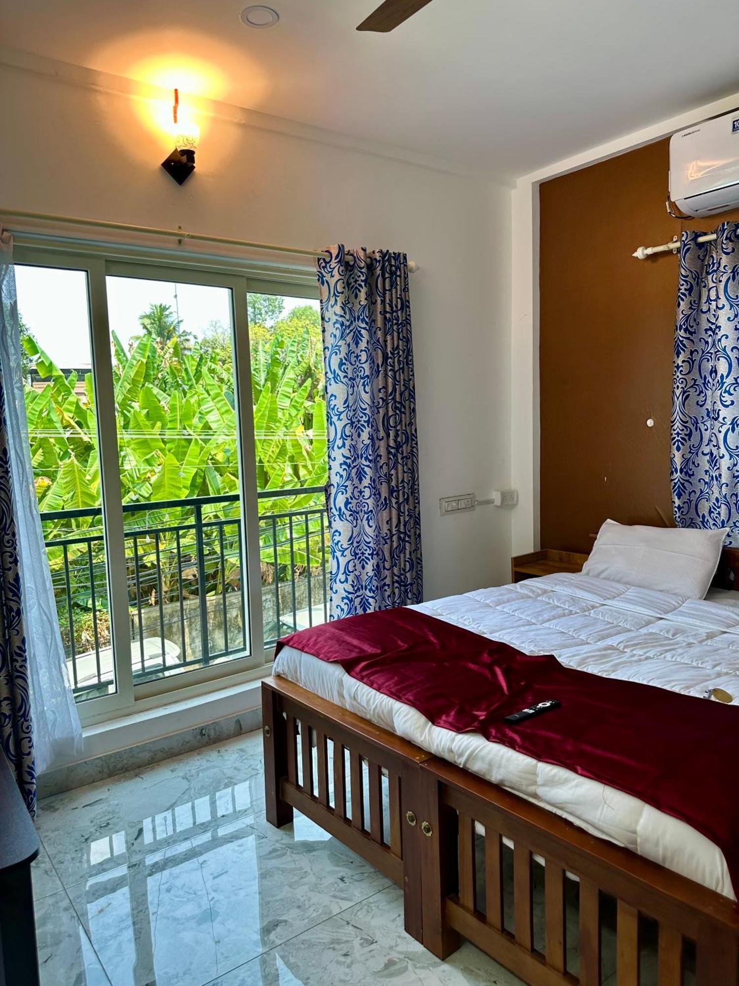 M M Residency Kochi Exterior foto